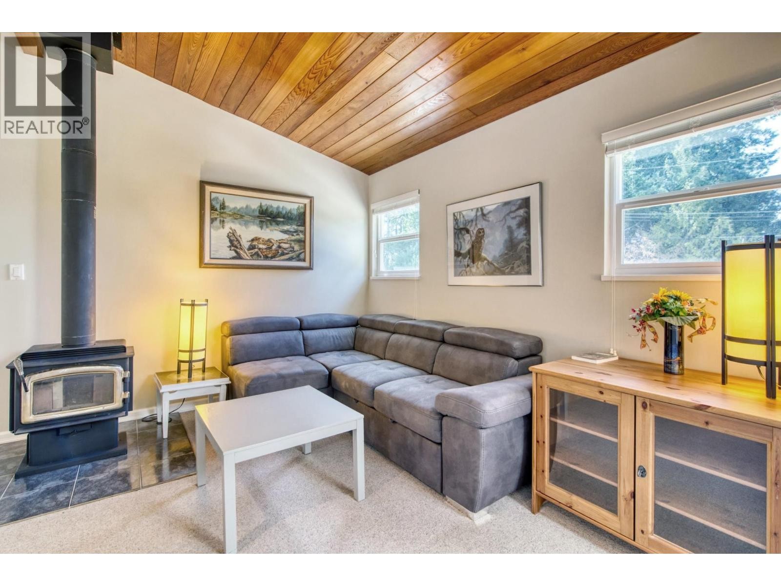 












13282 KEELSON ROAD

,
Garden Bay,




British Columbia
V0N1S1

