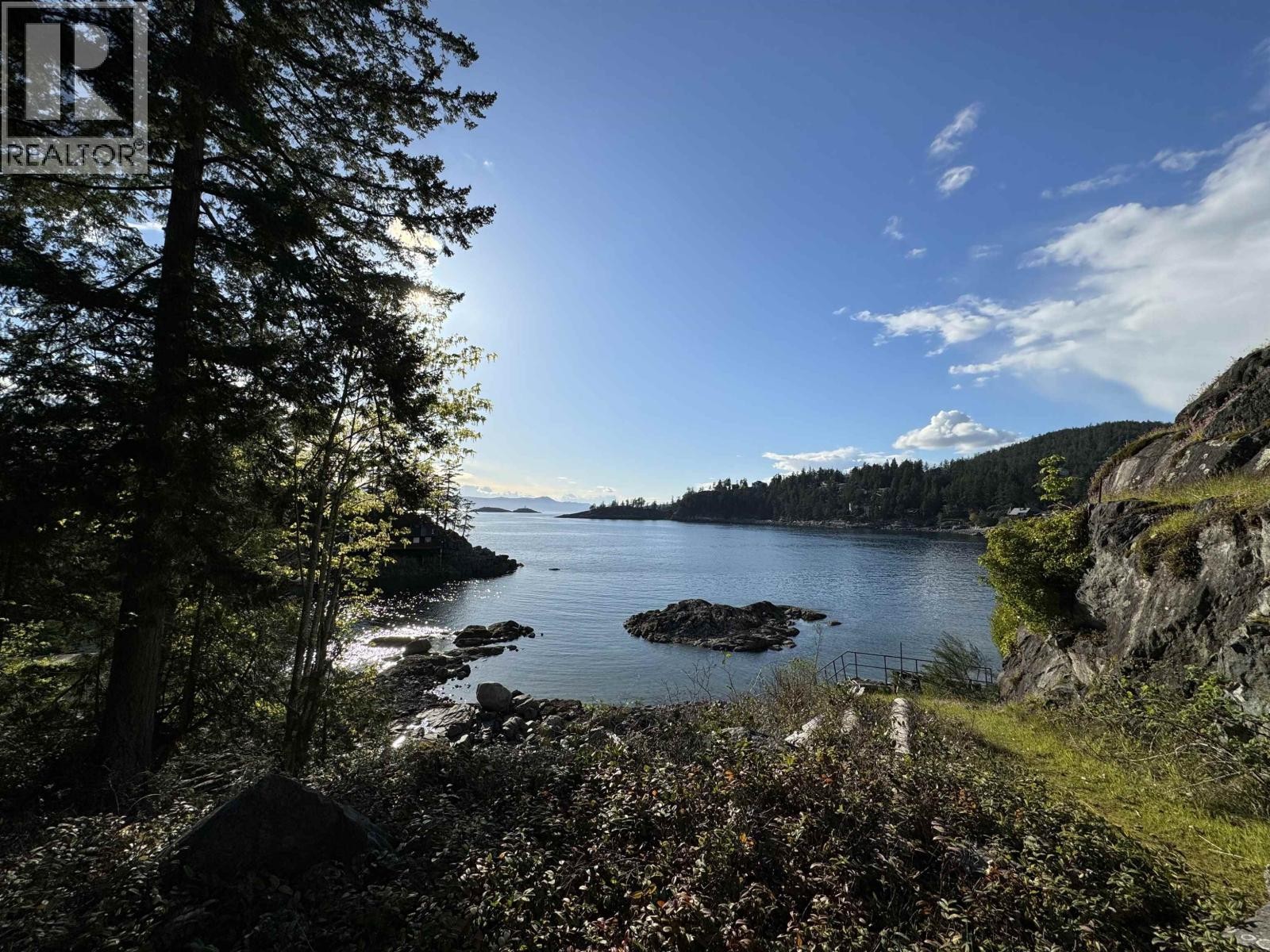 












13282 KEELSON ROAD

,
Garden Bay,




British Columbia
V0N1S1

