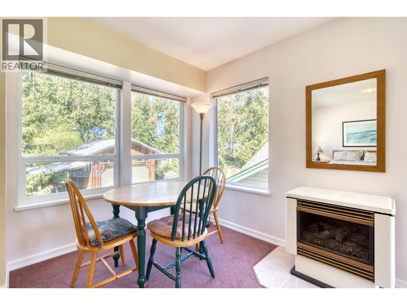 












13282 KEELSON ROAD

,
Garden Bay,




British Columbia
V0N1S1

