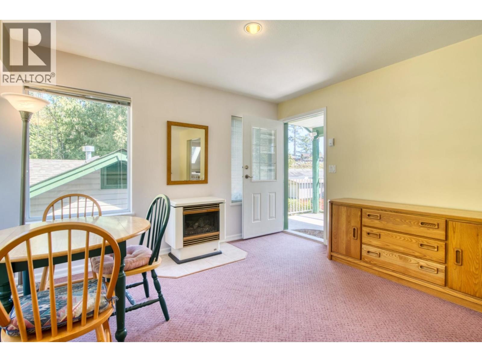 












13282 KEELSON ROAD

,
Garden Bay,




British Columbia
V0N1S1

