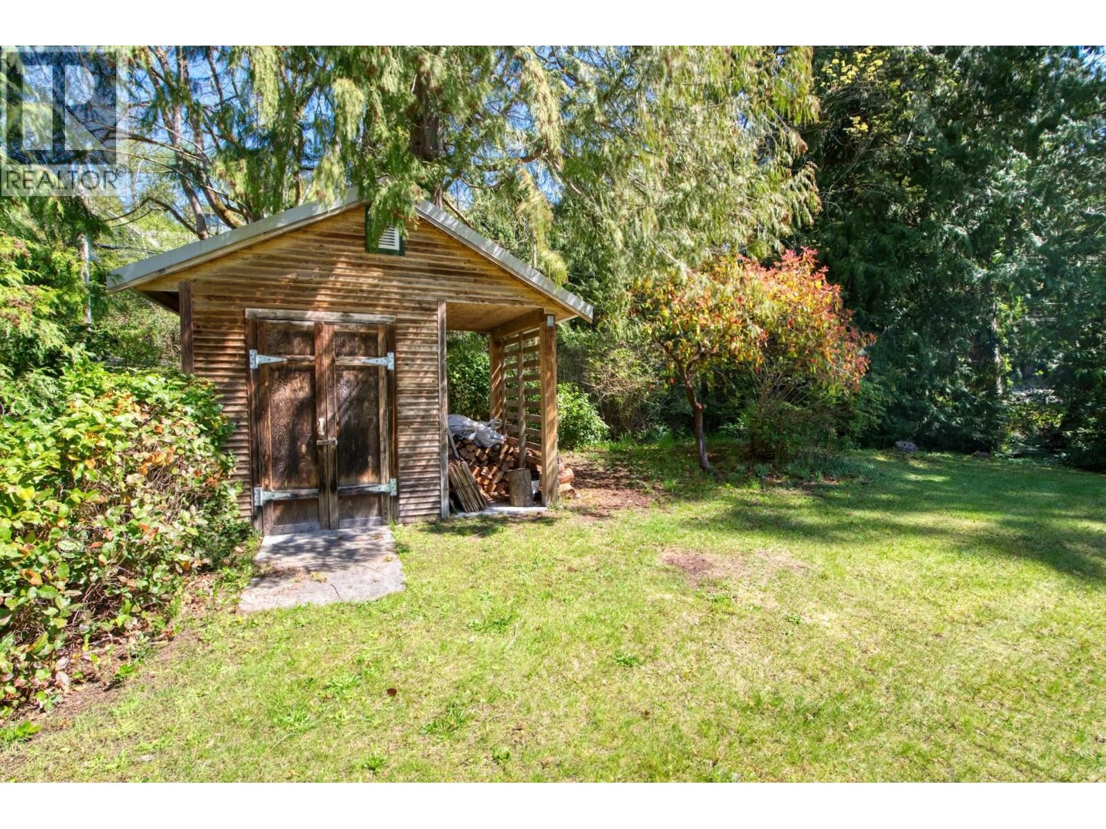 












13282 KEELSON ROAD

,
Garden Bay,




British Columbia
V0N1S1

