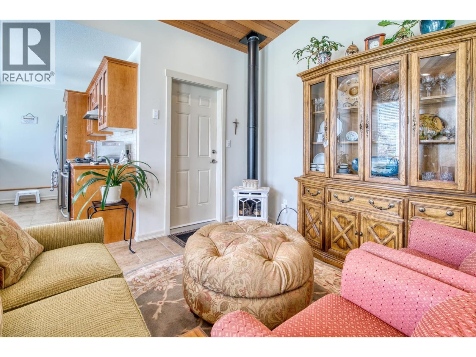 












13282 KEELSON ROAD

,
Garden Bay,




British Columbia
V0N1S1

