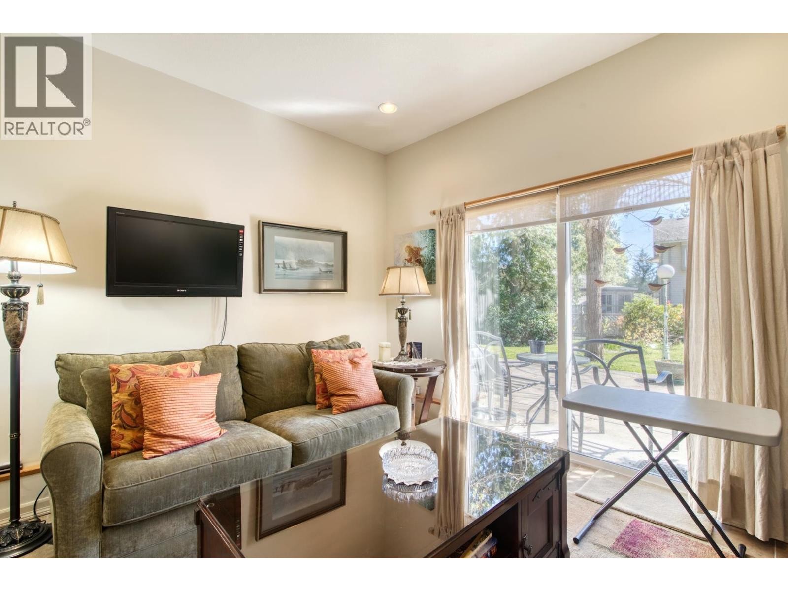 












13282 KEELSON ROAD

,
Garden Bay,




British Columbia
V0N1S1

