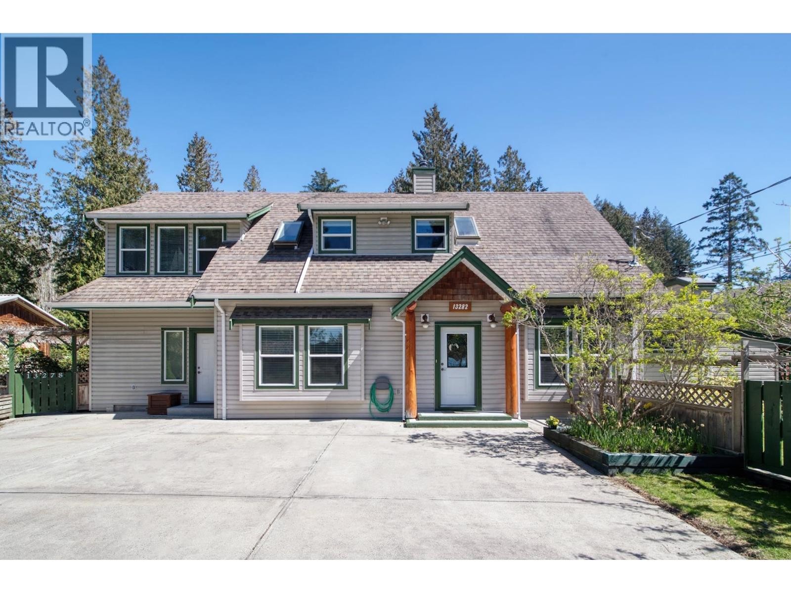 












13282 KEELSON ROAD

,
Garden Bay,




British Columbia
V0N1S1

