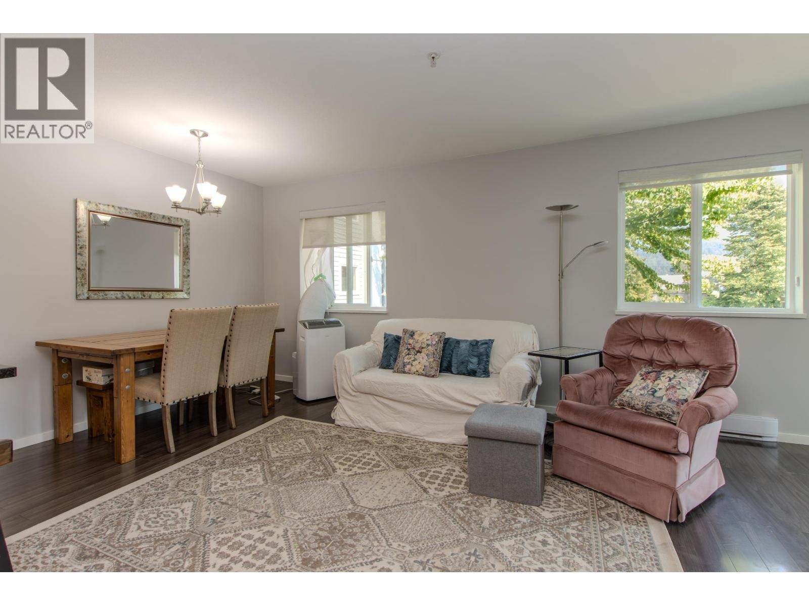 












C211 40140 WILLOW CRESCENT

,
Squamish,




British Columbia
V8B0M1

