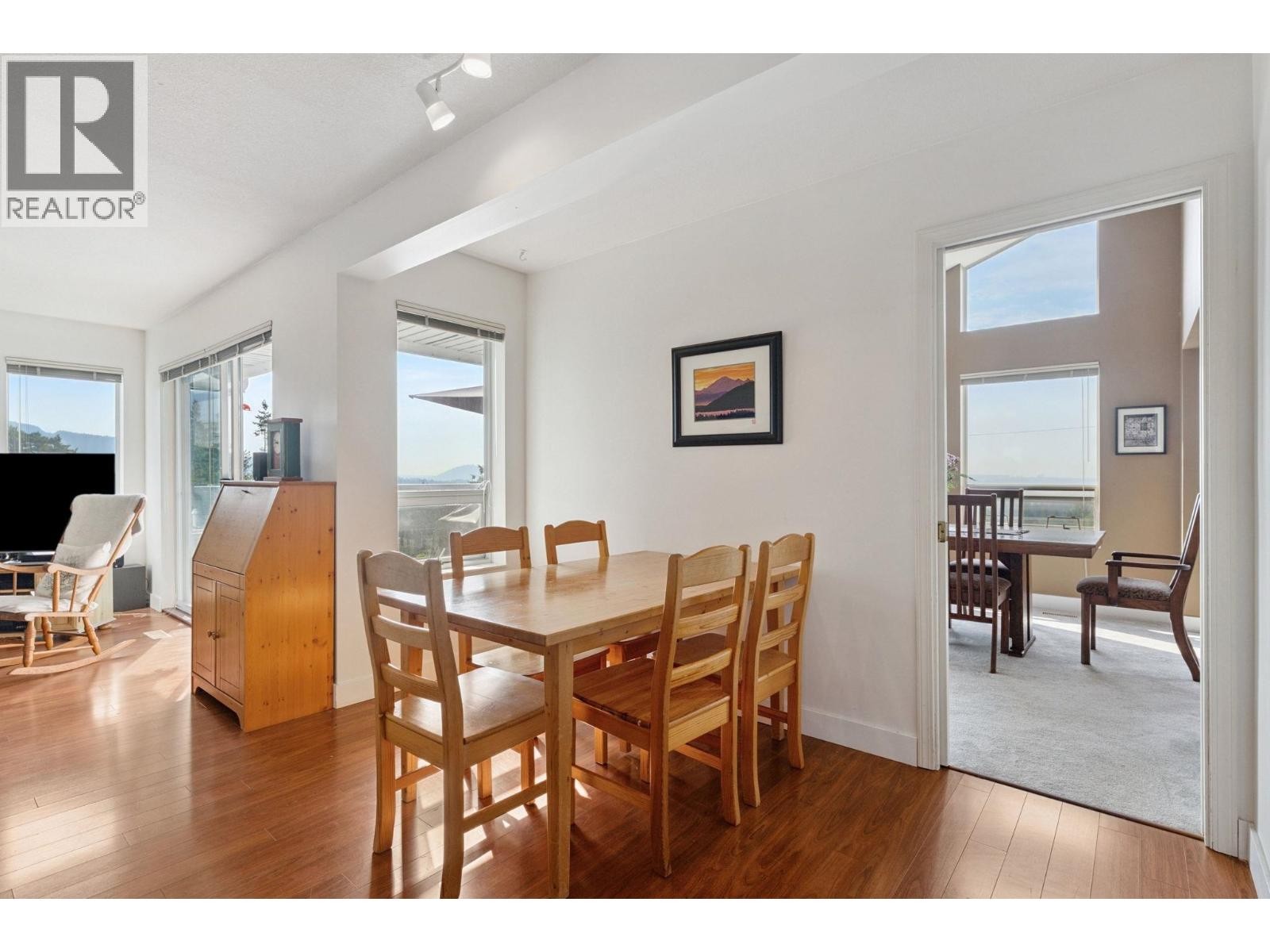 












1084 CHAMBERLAIN DRIVE

,
North Vancouver,




British Columbia
V7K1N9

