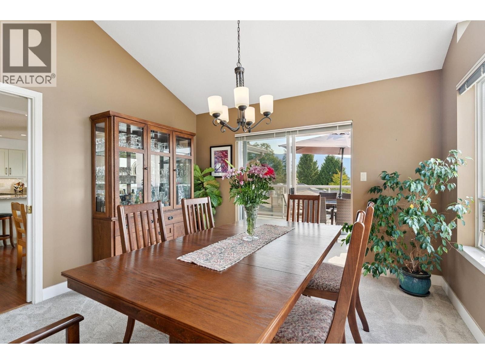 












1084 CHAMBERLAIN DRIVE

,
North Vancouver,




British Columbia
V7K1N9

