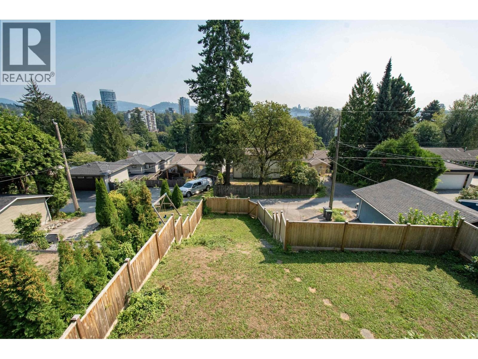












1179 CLOVERLEY STREET

,
North Vancouver,




British Columbia
V7L1N7

