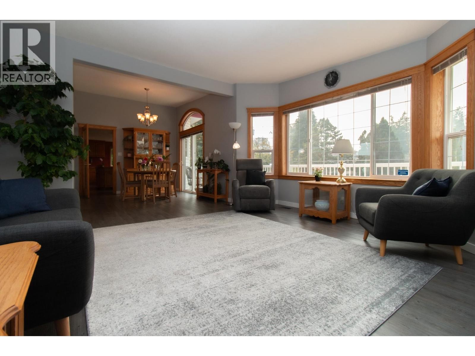 












40258 KALODON ROAD

,
Squamish,




British Columbia
V8B0G2

