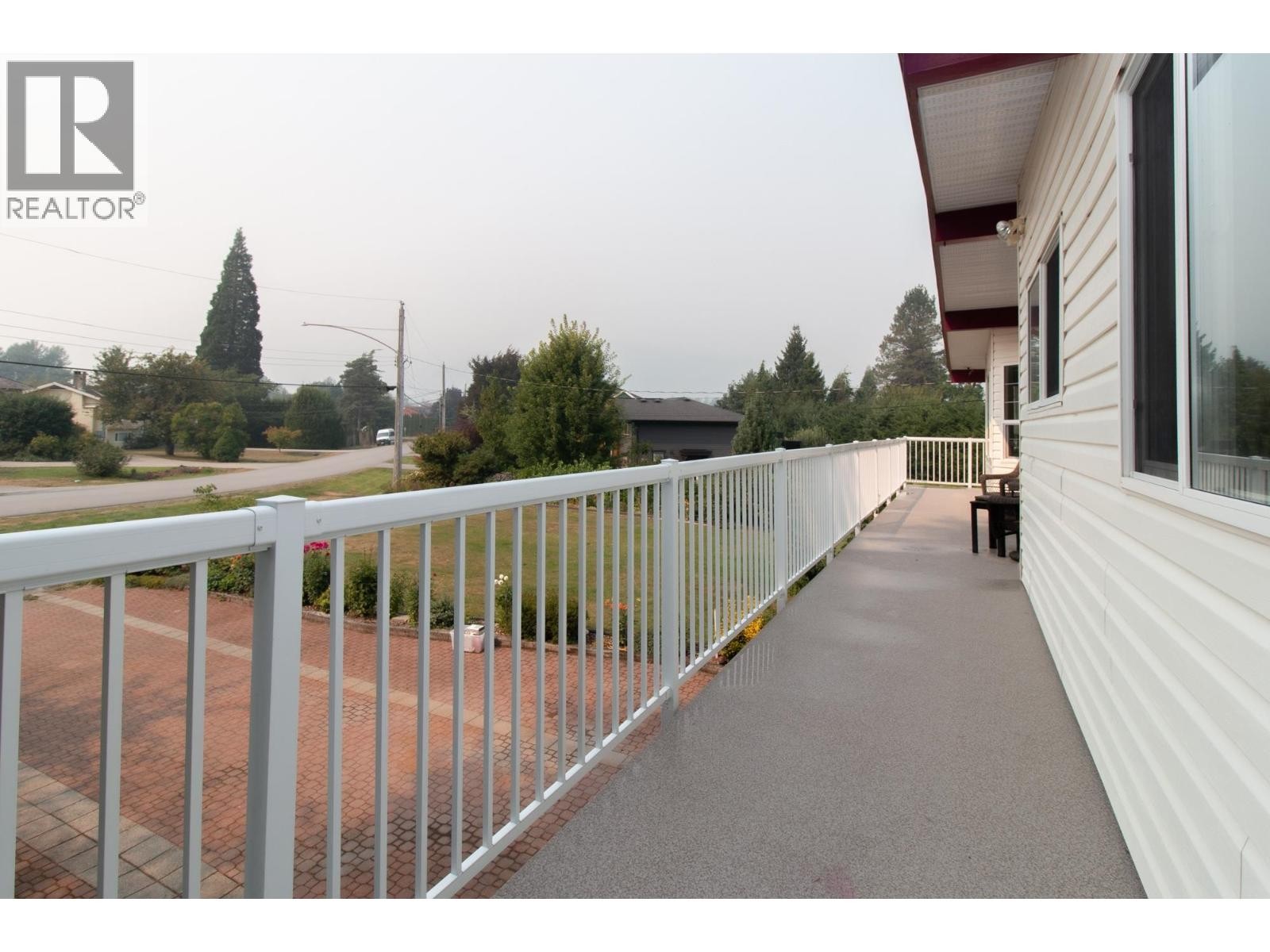 












40258 KALODON ROAD

,
Squamish,




British Columbia
V8B0G2

