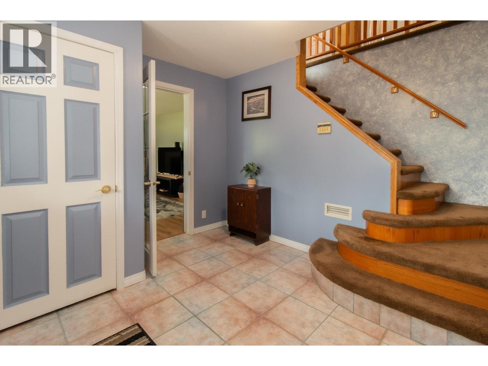 












40258 KALODON ROAD

,
Squamish,




British Columbia
V8B0G2

