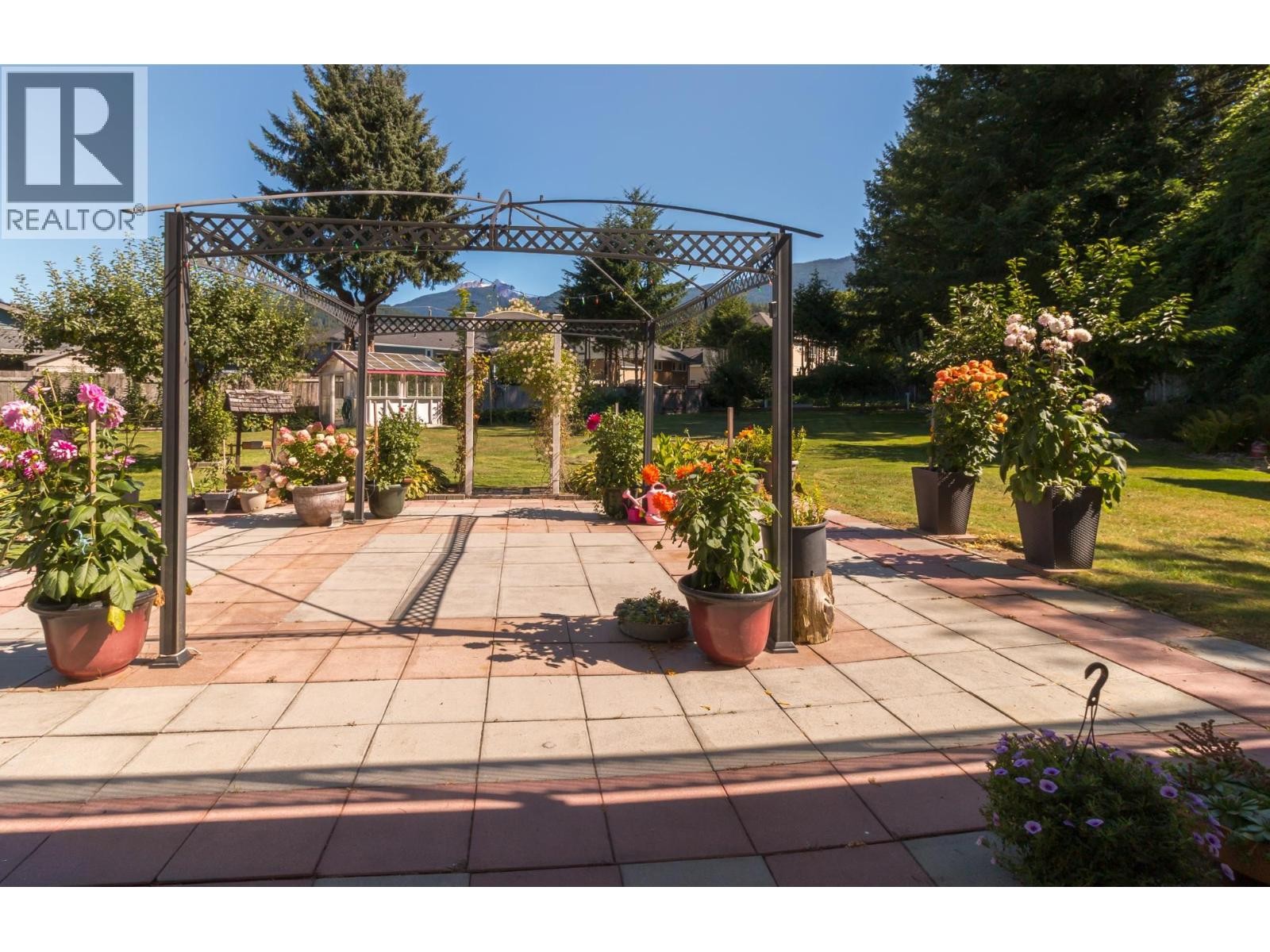 












40258 KALODON ROAD

,
Squamish,




British Columbia
V8B0G2

