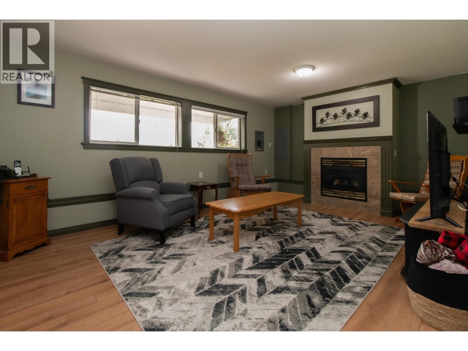 












40258 KALODON ROAD

,
Squamish,




British Columbia
V8B0G2

