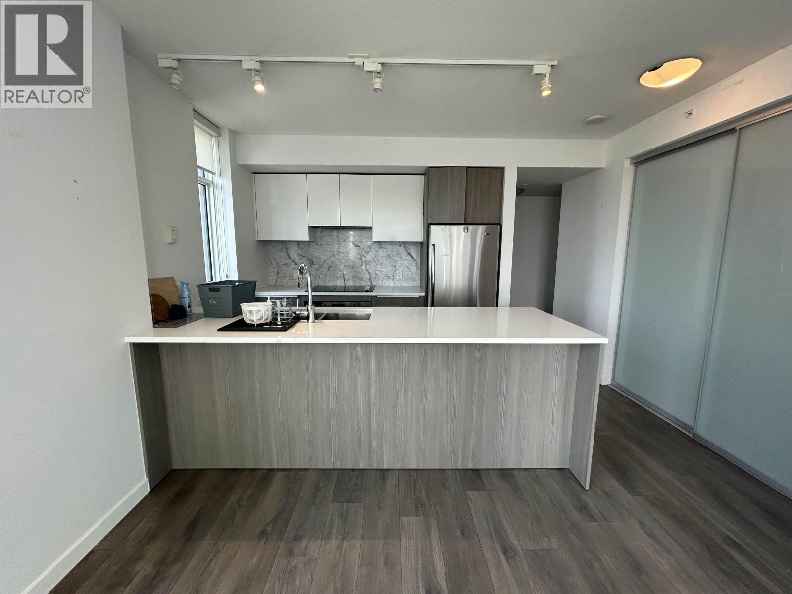 












2209 6461 TELFORD AVENUE

,
Burnaby,




British Columbia
V5H0B7

