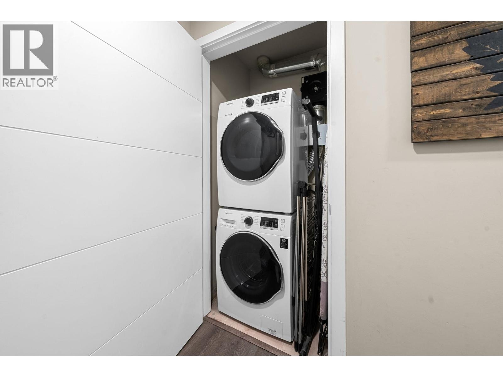 












411 38033 SECOND AVENUE

,
Squamish,




British Columbia
V8B0C4

