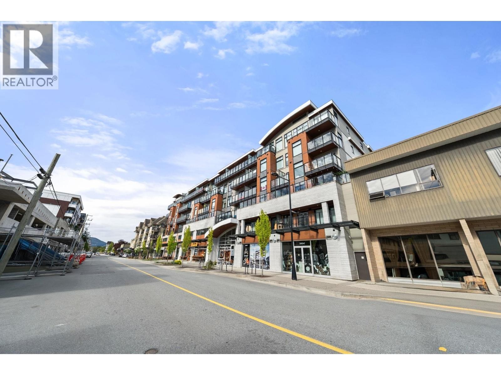 












411 38033 SECOND AVENUE

,
Squamish,




British Columbia
V8B0C4

