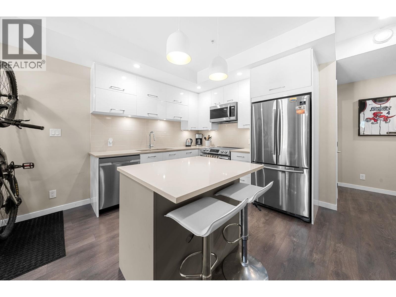 












411 38033 SECOND AVENUE

,
Squamish,




British Columbia
V8B0C4

