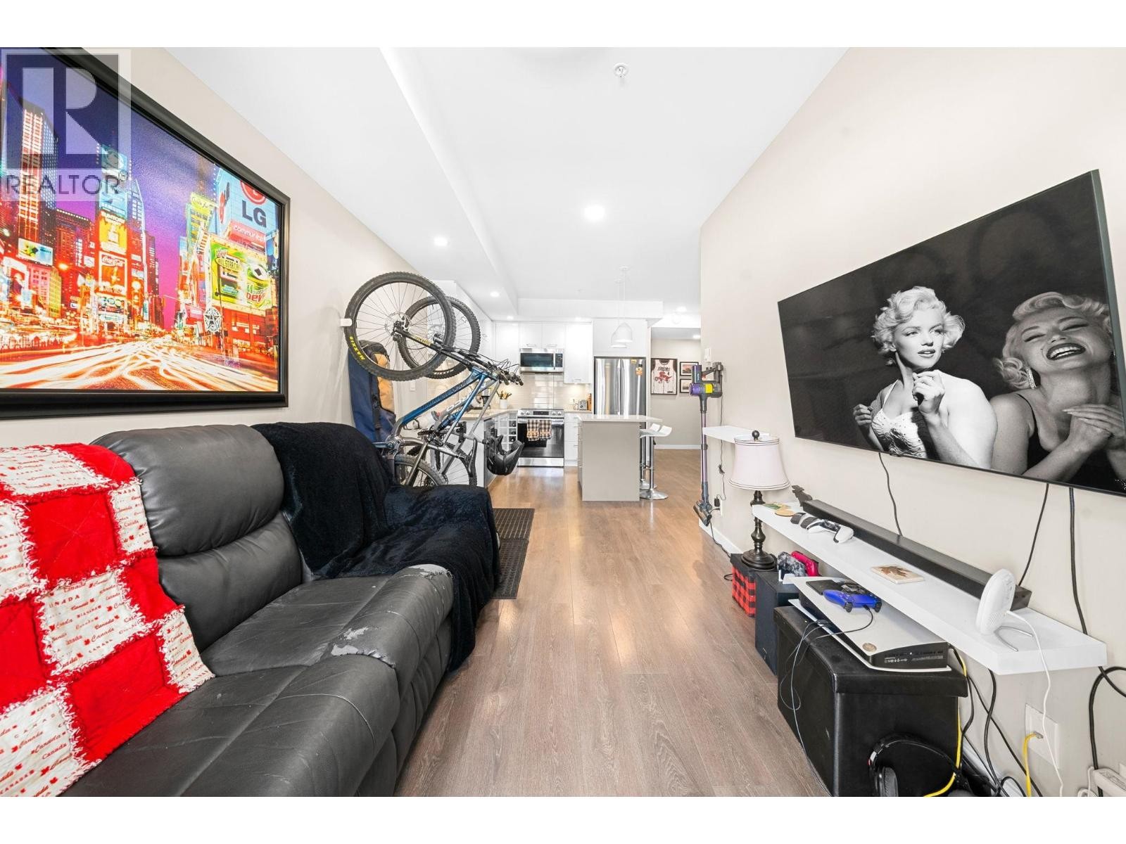 












411 38033 SECOND AVENUE

,
Squamish,




British Columbia
V8B0C4

