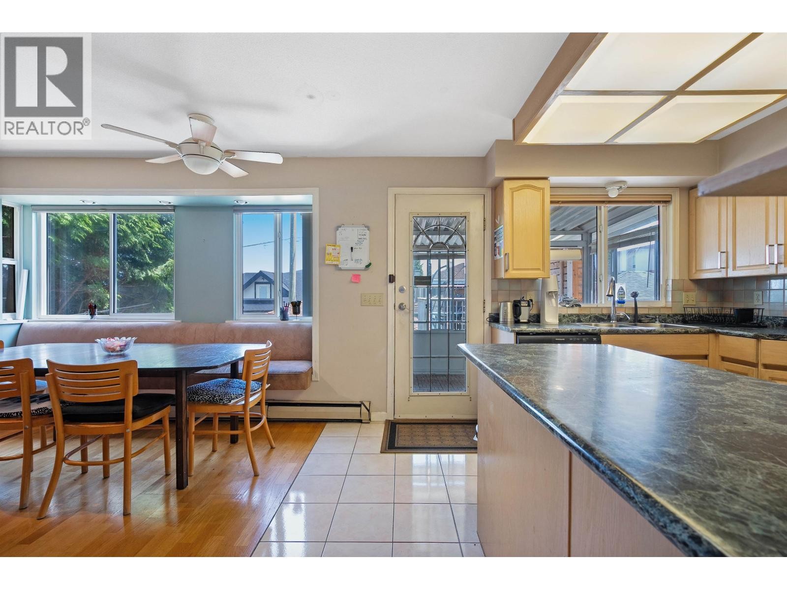 












4988 SHERBROOKE STREET

,
Vancouver,




British Columbia
V5W3M2

