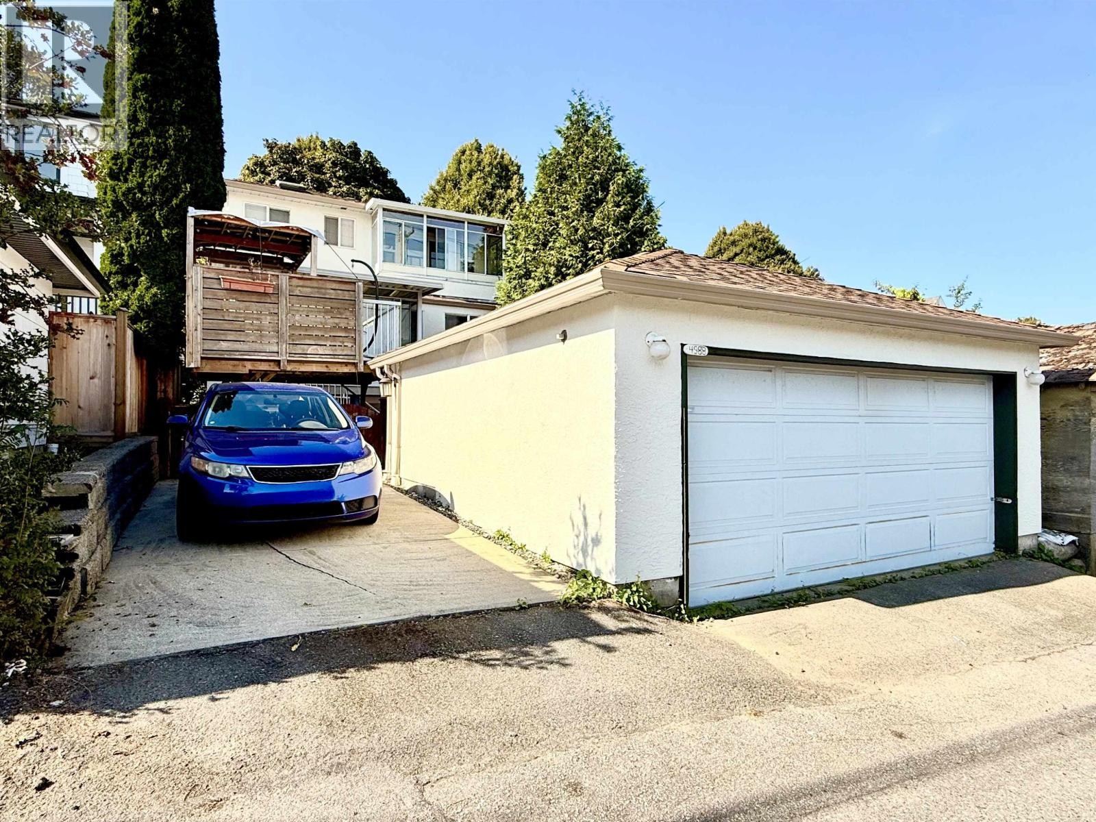 












4988 SHERBROOKE STREET

,
Vancouver,




British Columbia
V5W3M2

