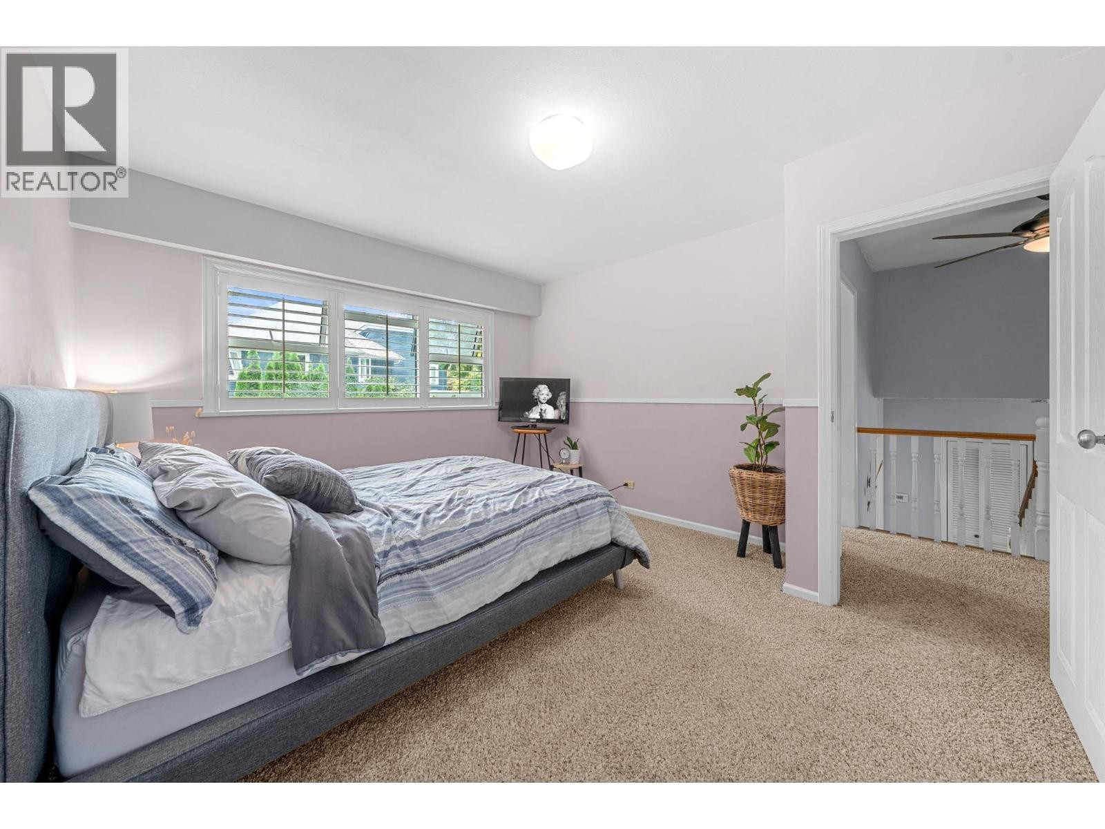 












3020 THORNCLIFFE DRIVE

,
North Vancouver,




British Columbia
V7R2T1

