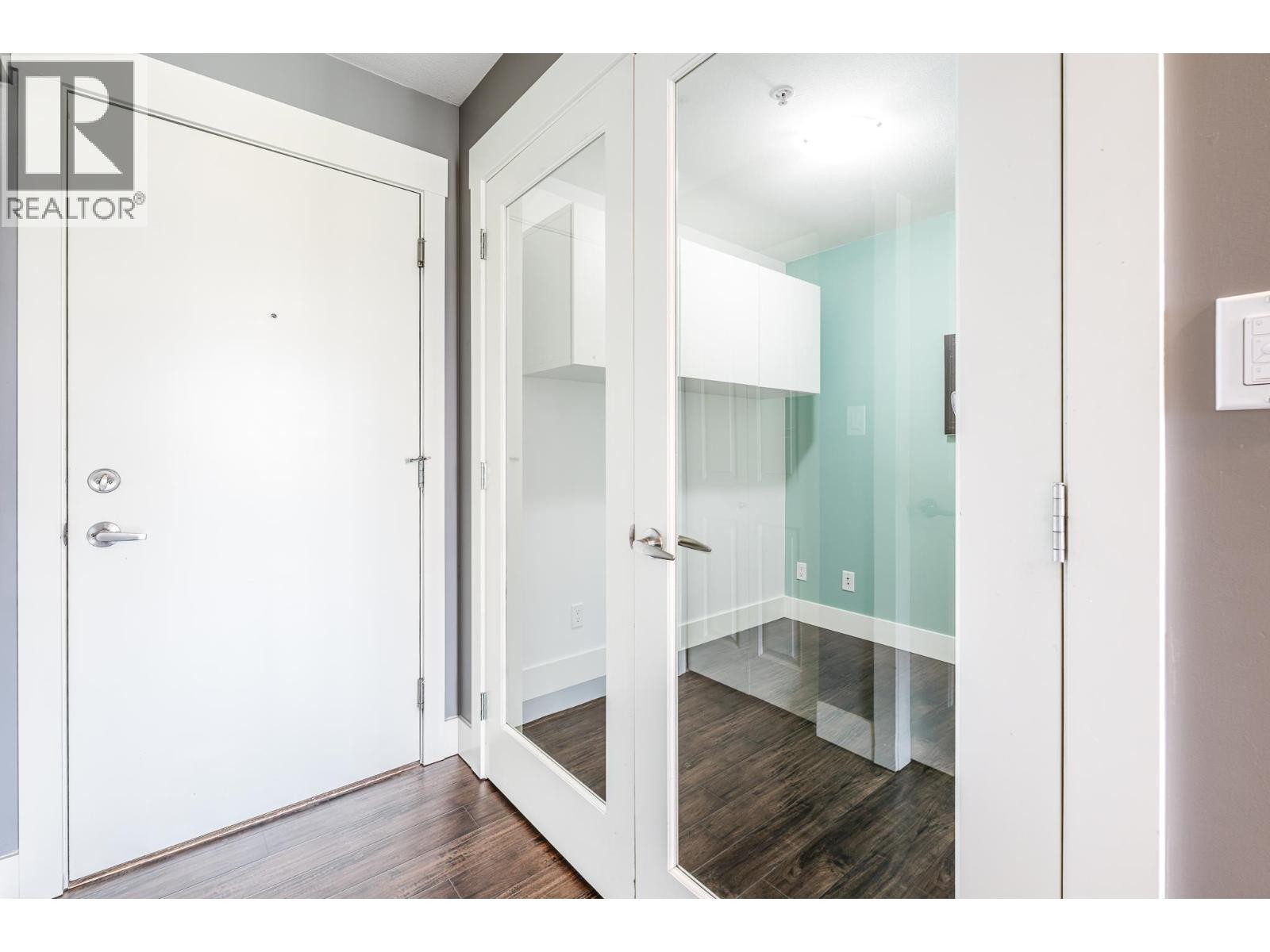 












521 1211 VILLAGE GREEN WAY

,
Squamish,




British Columbia
V8B0R7


