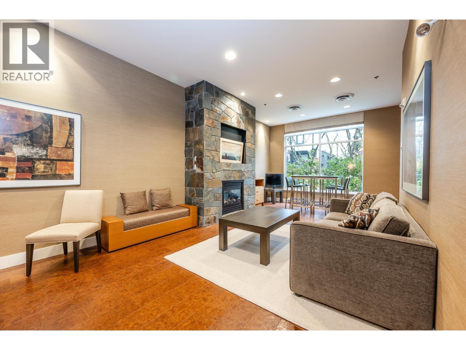 












521 1211 VILLAGE GREEN WAY

,
Squamish,




British Columbia
V8B0R7

