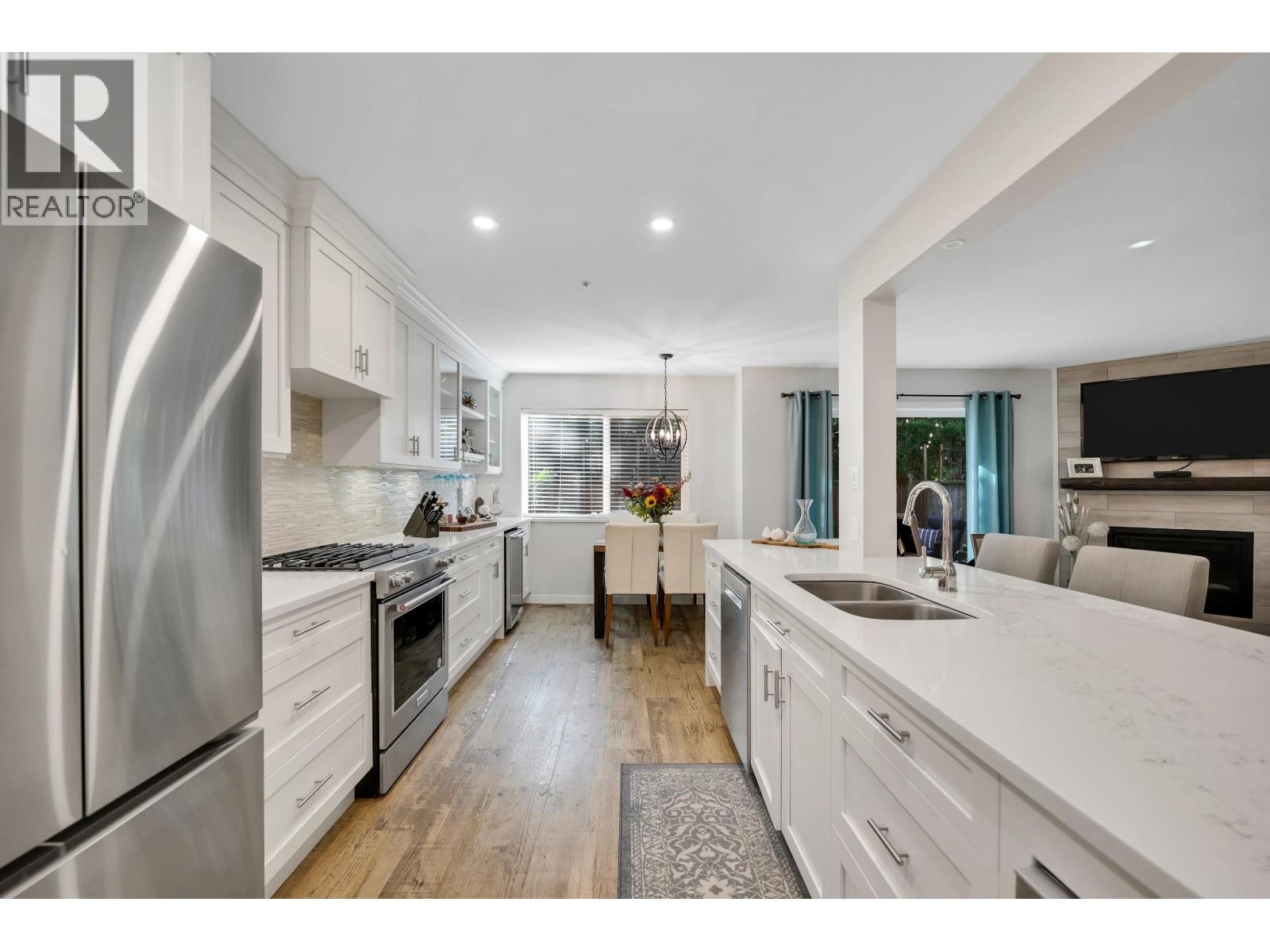












10 2401 MAMQUAM ROAD

,
Squamish,




British Columbia
V8B0H6

