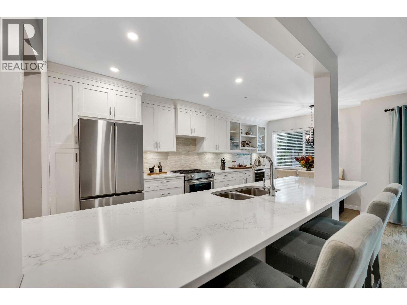 












10 2401 MAMQUAM ROAD

,
Squamish,




British Columbia
V8B0H6

