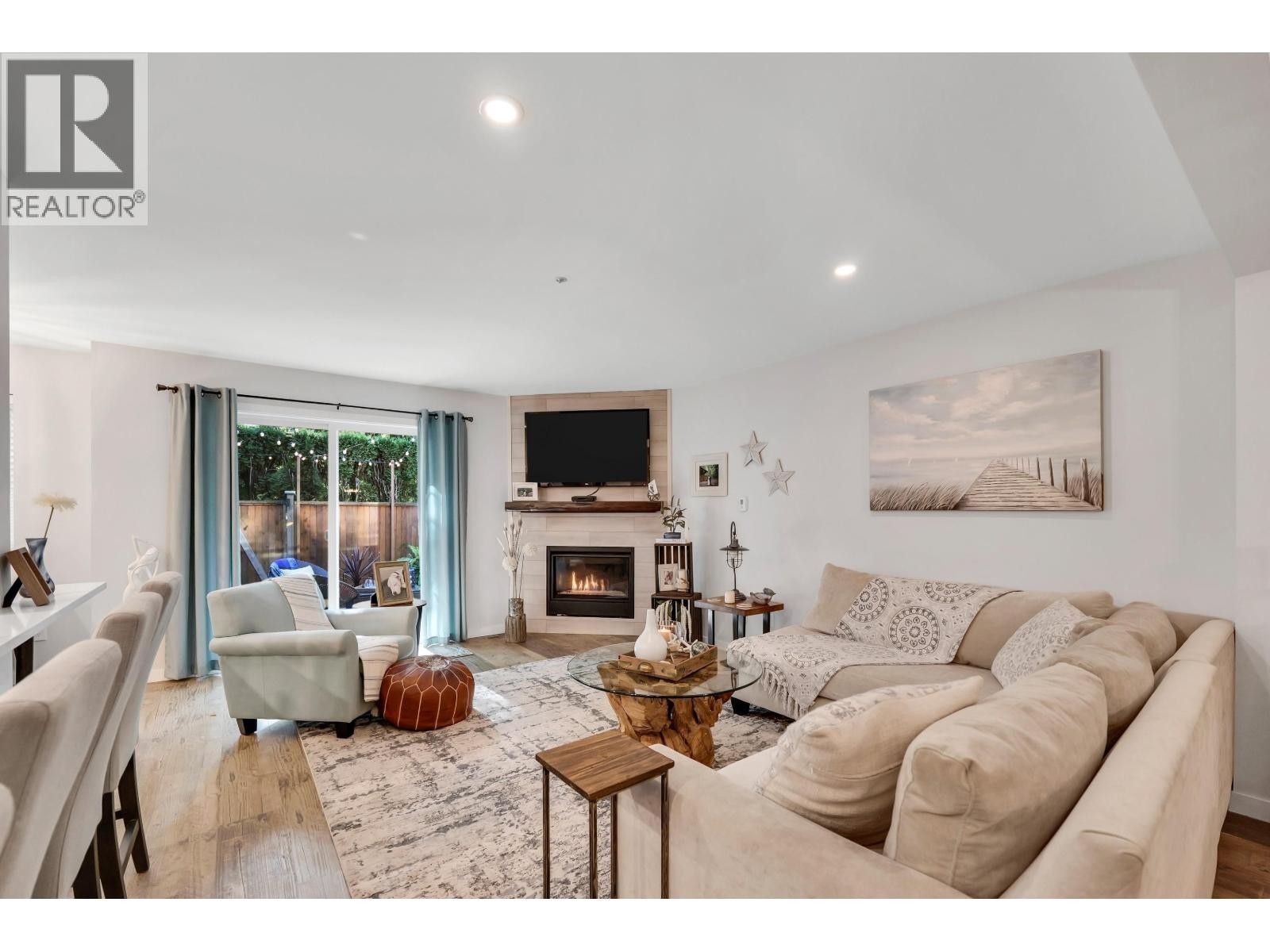 












10 2401 MAMQUAM ROAD

,
Squamish,




British Columbia
V8B0H6

