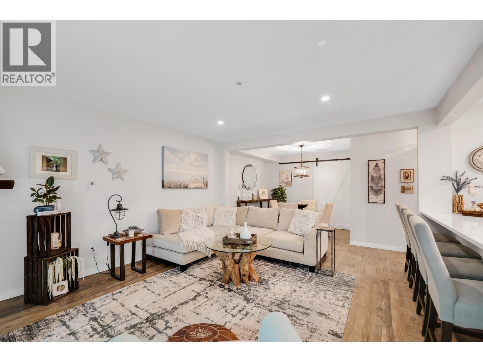 












10 2401 MAMQUAM ROAD

,
Squamish,




British Columbia
V8B0H6


