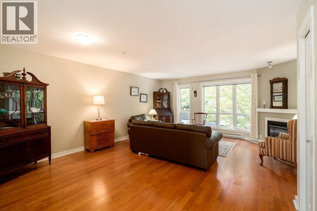 












3 1233 MAIN STREET

,
Squamish,




British Columbia
V8B0P7

