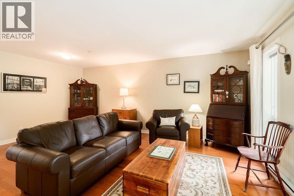 












3 1233 MAIN STREET

,
Squamish,




British Columbia
V8B0P7

