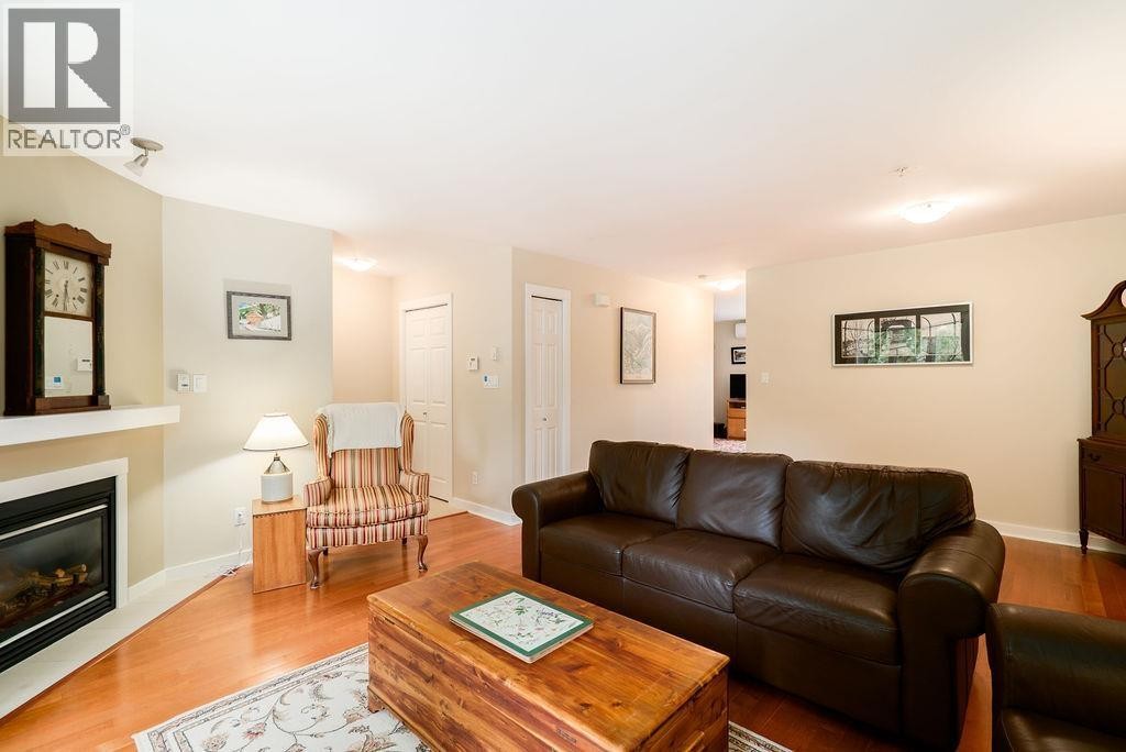 












3 1233 MAIN STREET

,
Squamish,




British Columbia
V8B0P7

