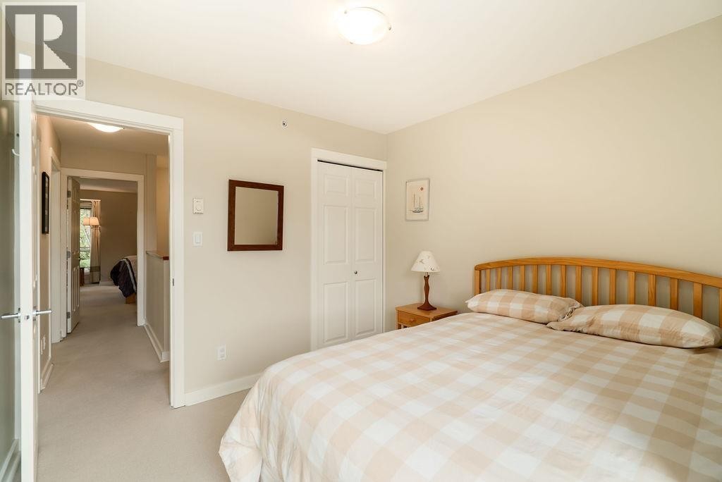 












3 1233 MAIN STREET

,
Squamish,




British Columbia
V8B0P7

