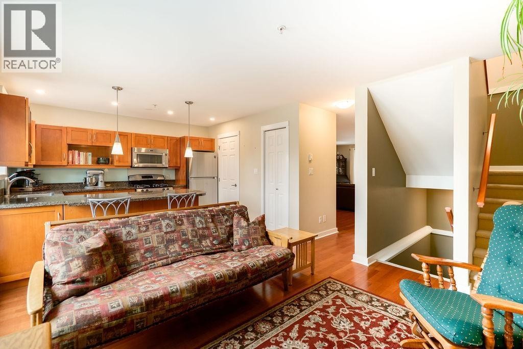 












3 1233 MAIN STREET

,
Squamish,




British Columbia
V8B0P7

