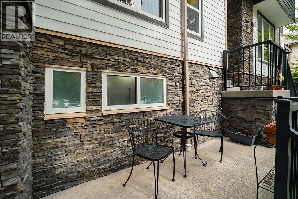 












3 1233 MAIN STREET

,
Squamish,




British Columbia
V8B0P7

