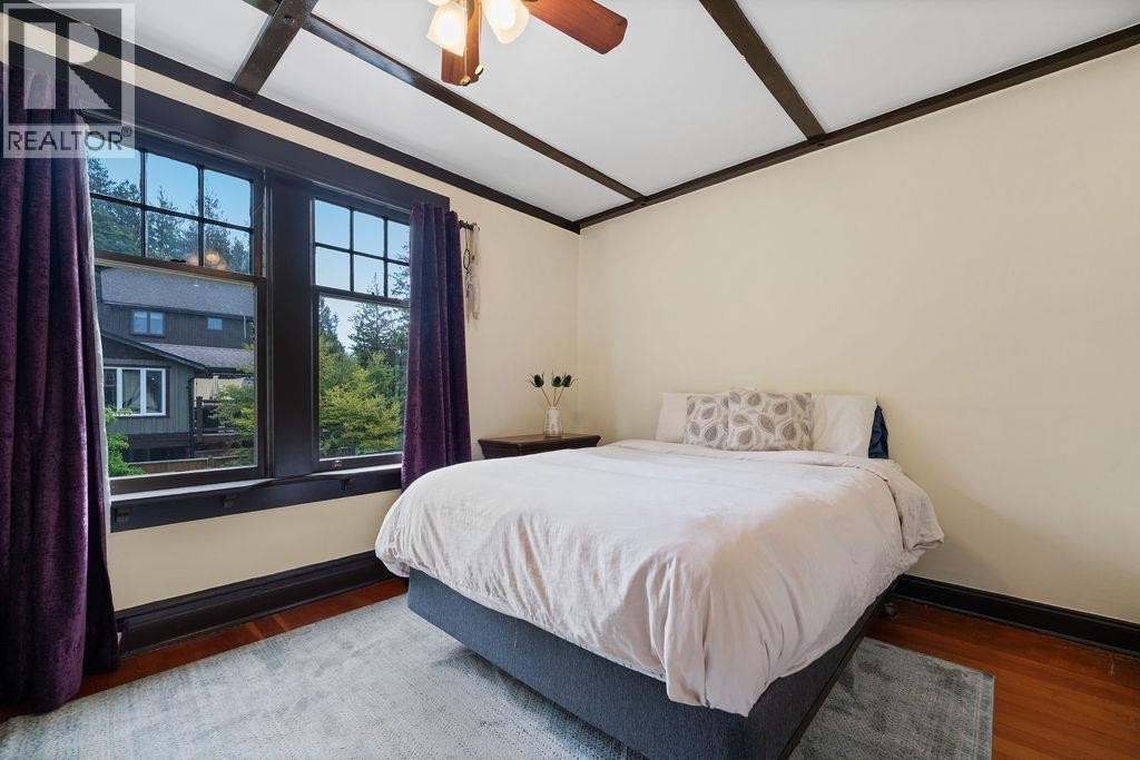 












3190 ST. GEORGES AVENUE

,
North Vancouver,




British Columbia
V7N1V2

