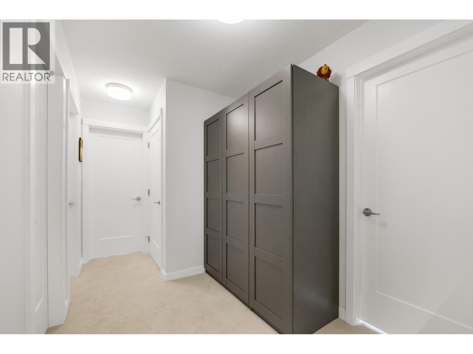 












41224 HIGHLINE PLACE

,
Squamish,




British Columbia
V8B1C2

