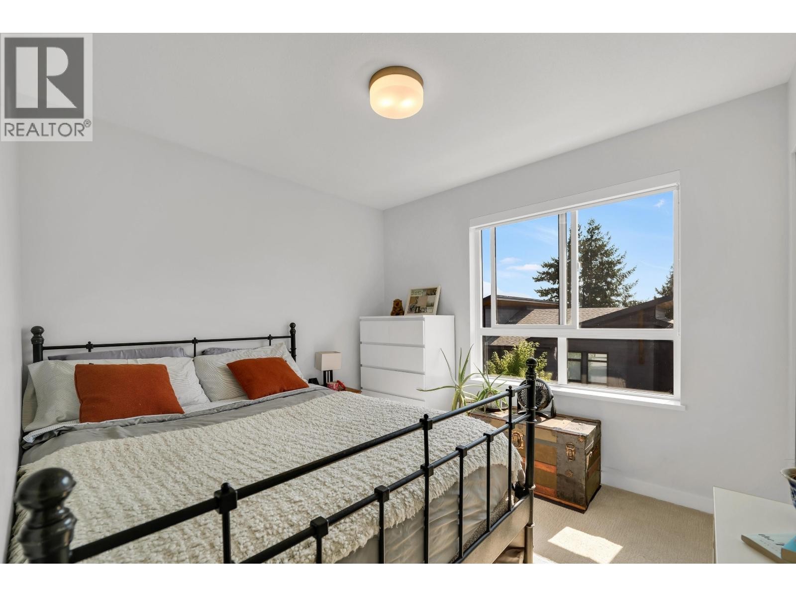 












41224 HIGHLINE PLACE

,
Squamish,




British Columbia
V8B1C2

