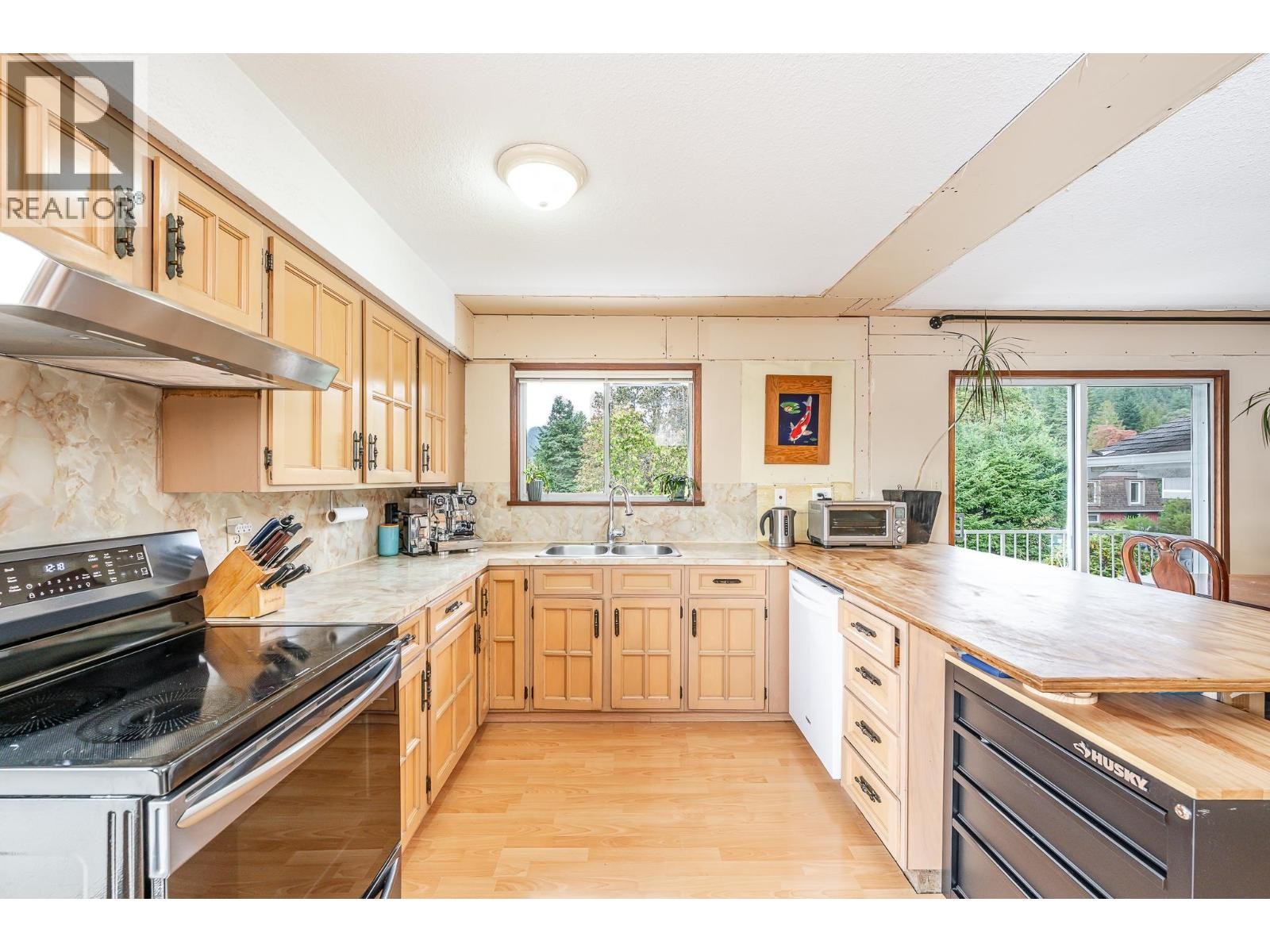 












2332 ARGYLE CRESCENT

,
Squamish,




British Columbia
V0N1T0

