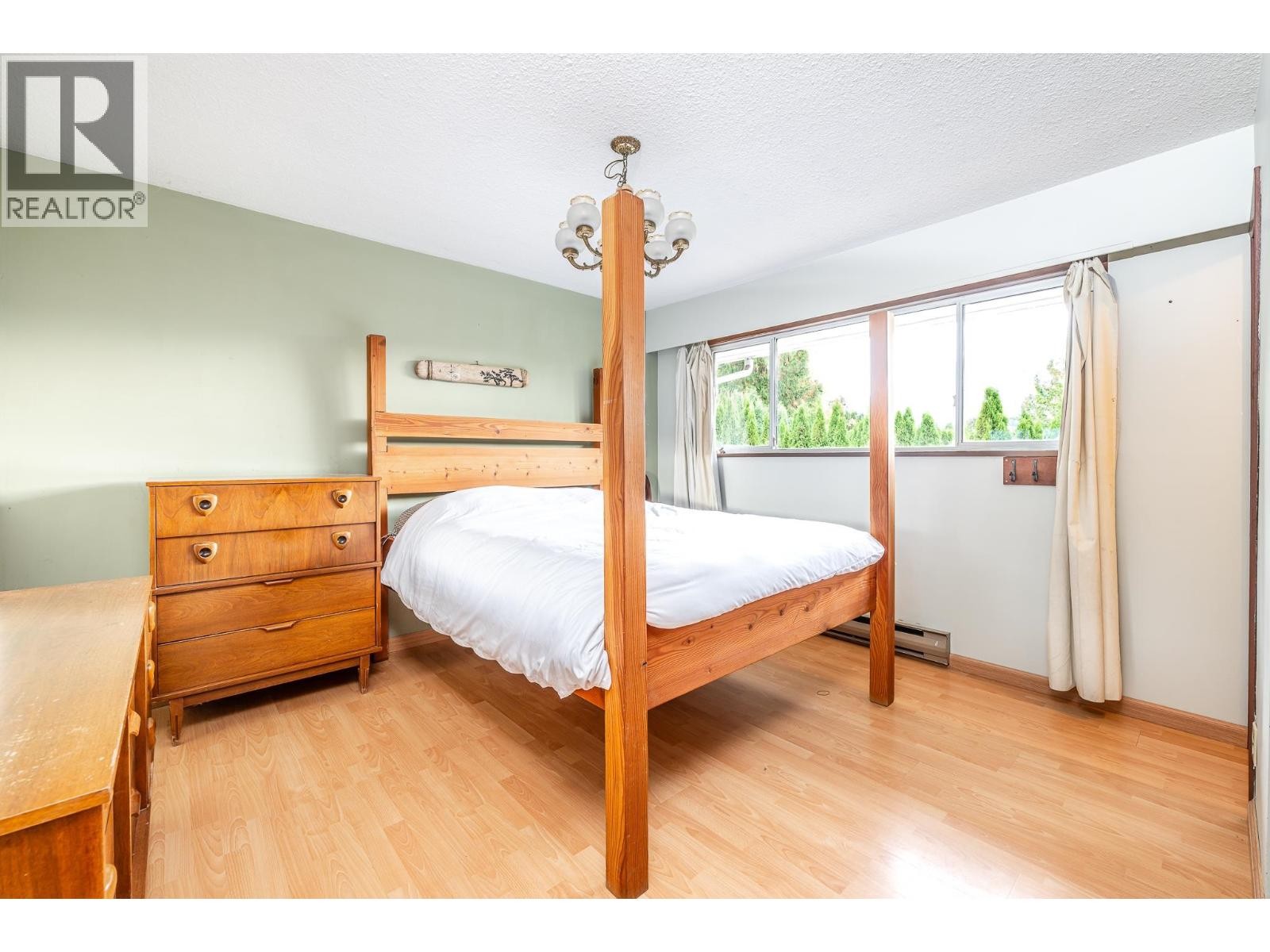 












2332 ARGYLE CRESCENT

,
Squamish,




British Columbia
V0N1T0

