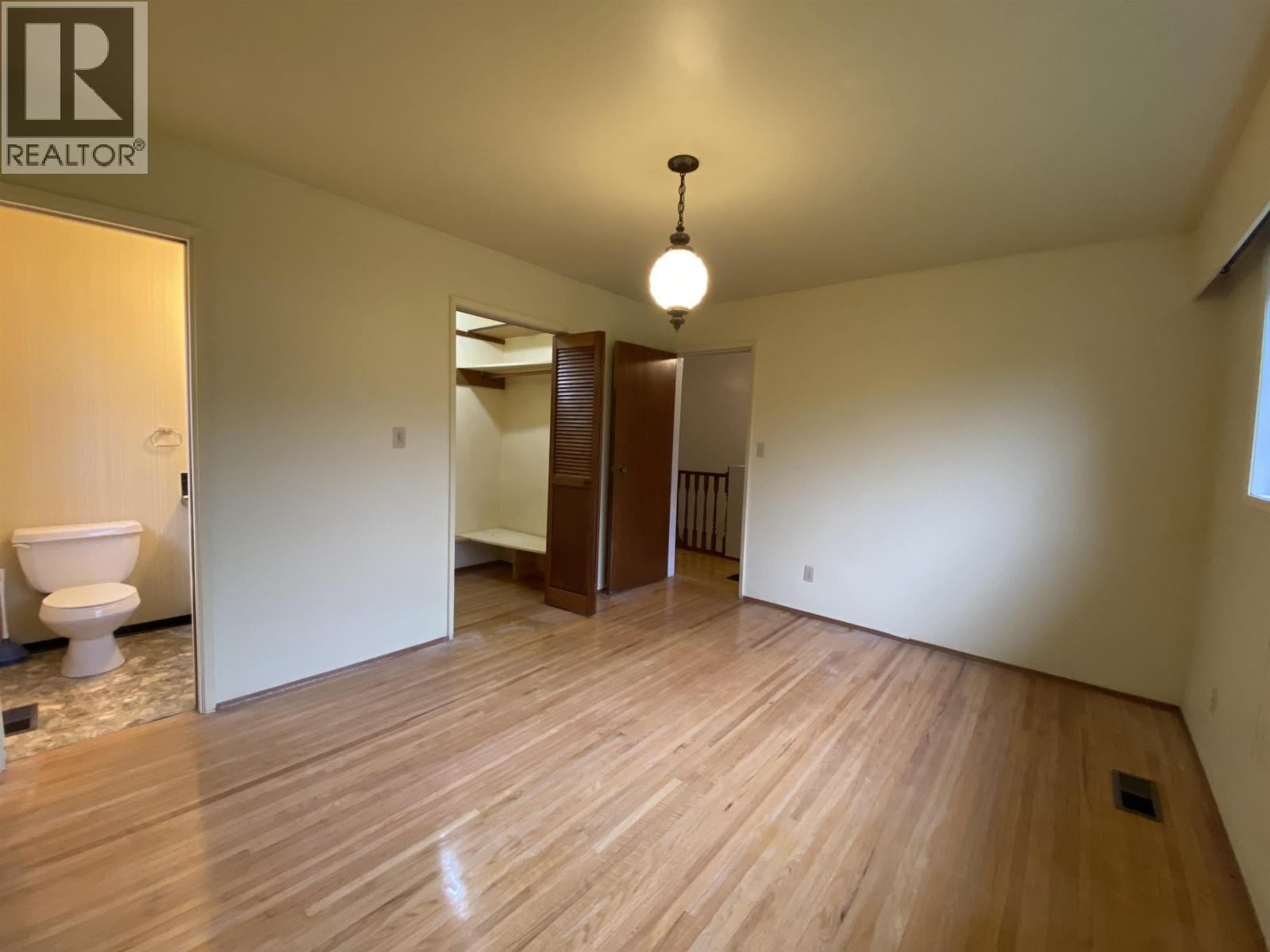 












6145 SHERBROOKE STREET

,
Vancouver,




British Columbia
V5W3N4

