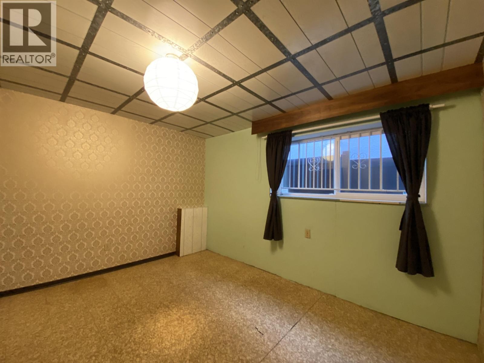 












6145 SHERBROOKE STREET

,
Vancouver,




British Columbia
V5W3N4

