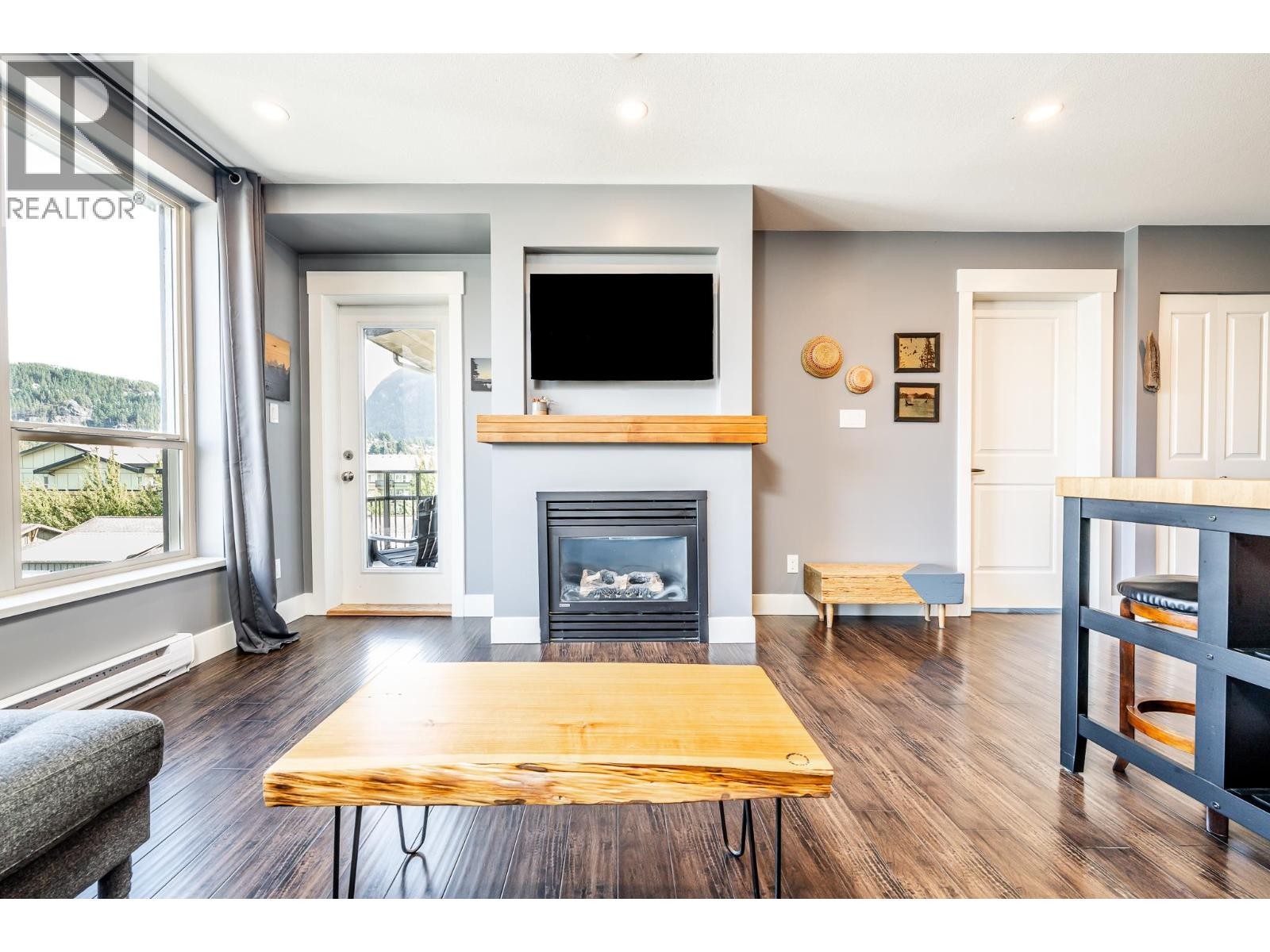 












521 1211 VILLAGE GREEN WAY

,
Squamish,




British Columbia
V8B0R7

