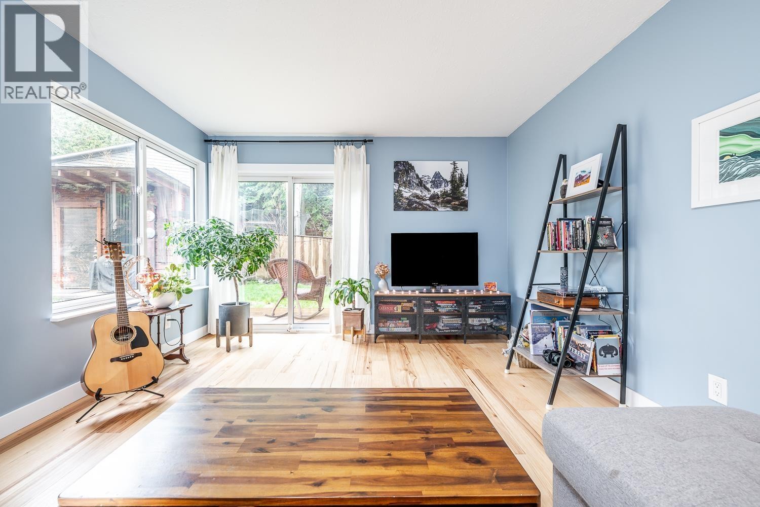 












40628 PERTH DRIVE

,
Squamish,




British Columbia
V0N1T0

