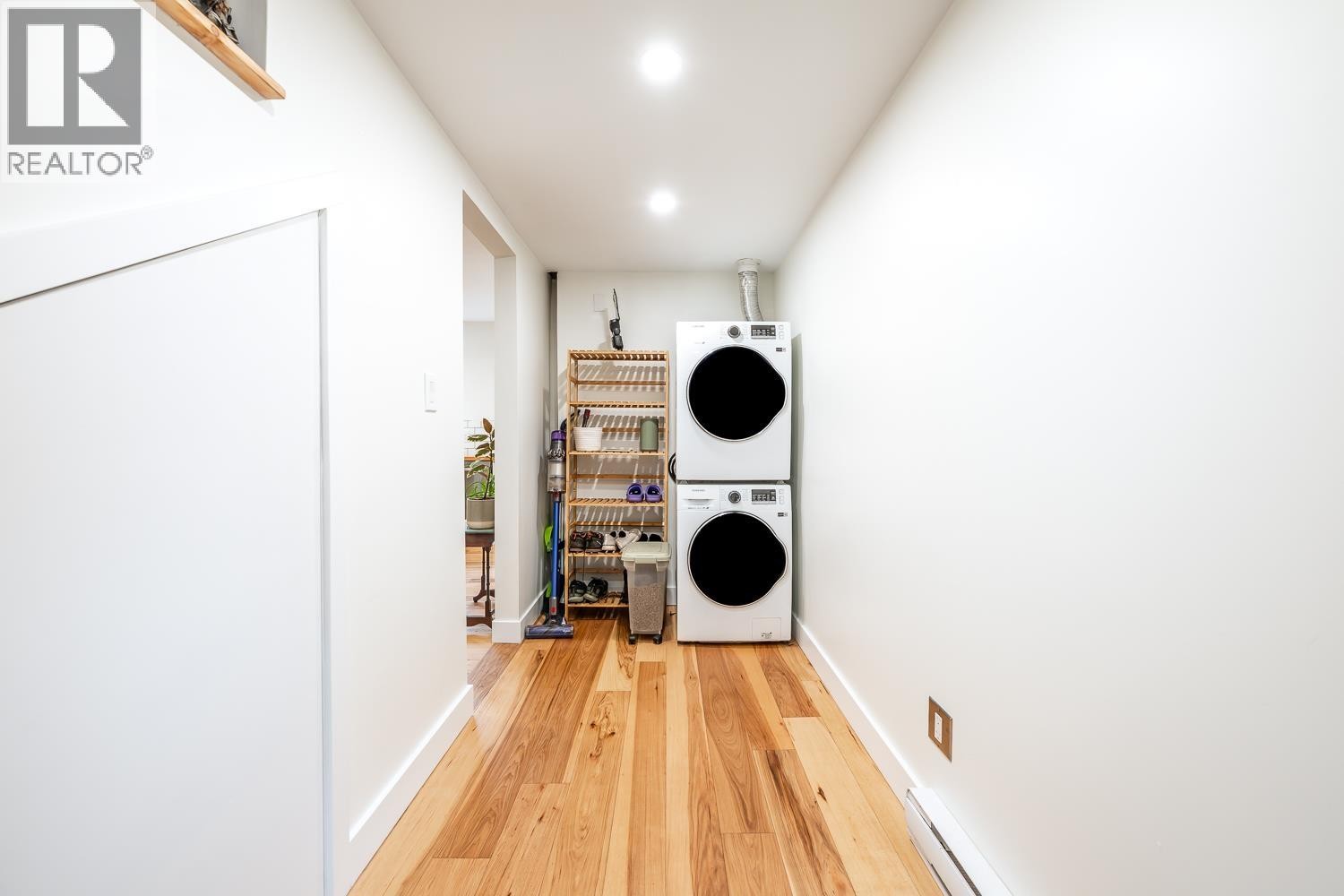 












40628 PERTH DRIVE

,
Squamish,




British Columbia
V0N1T0

