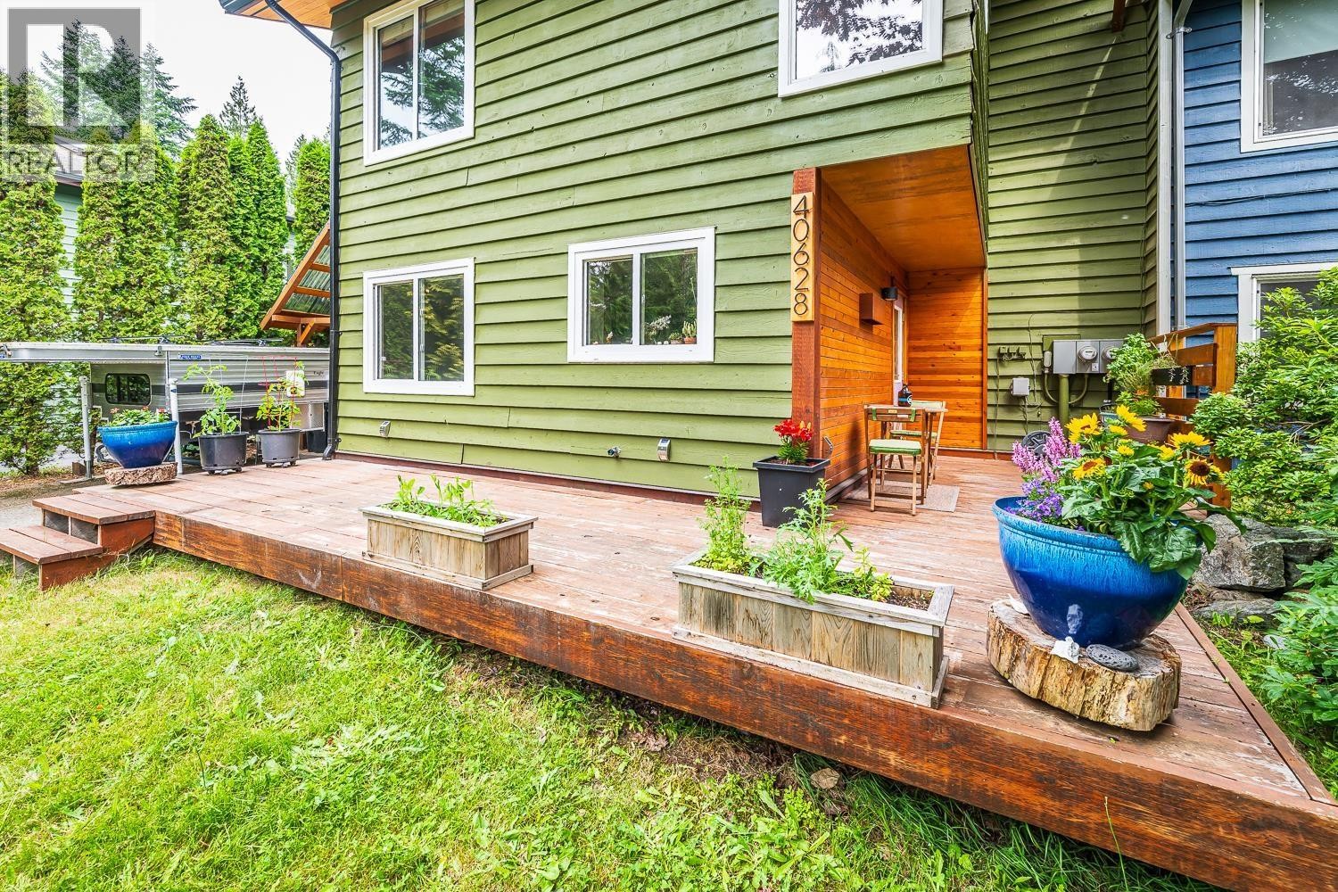 












40628 PERTH DRIVE

,
Squamish,




British Columbia
V0N1T0

