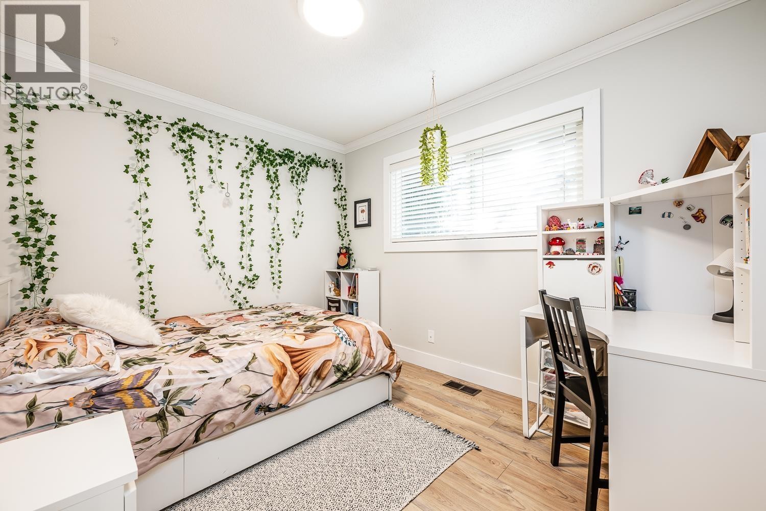 












2548 MONTROSE WAY

,
Squamish,




British Columbia
V0N1T0

