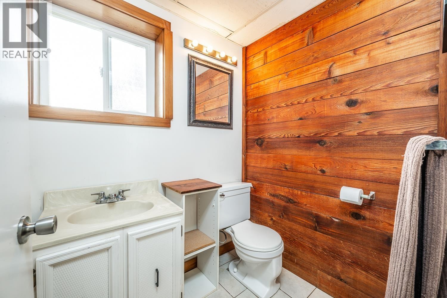 












2548 MONTROSE WAY

,
Squamish,




British Columbia
V0N1T0

